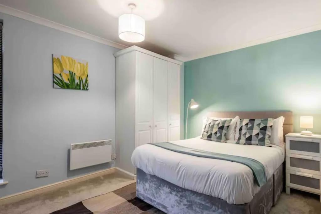1 Bedroom Flat With Free Parking لندن المظهر الخارجي الصورة