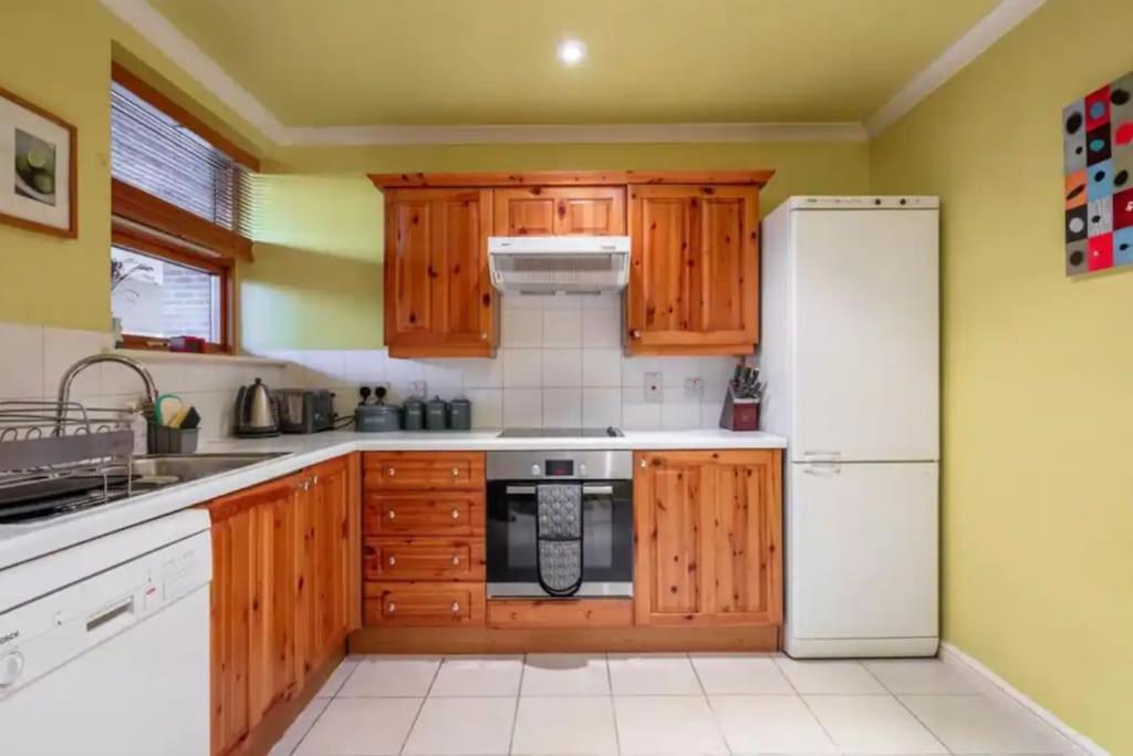 1 Bedroom Flat With Free Parking لندن المظهر الخارجي الصورة