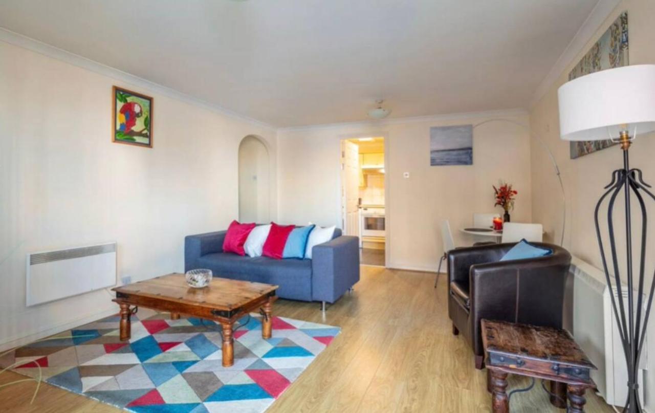 1 Bedroom Flat With Free Parking لندن المظهر الخارجي الصورة