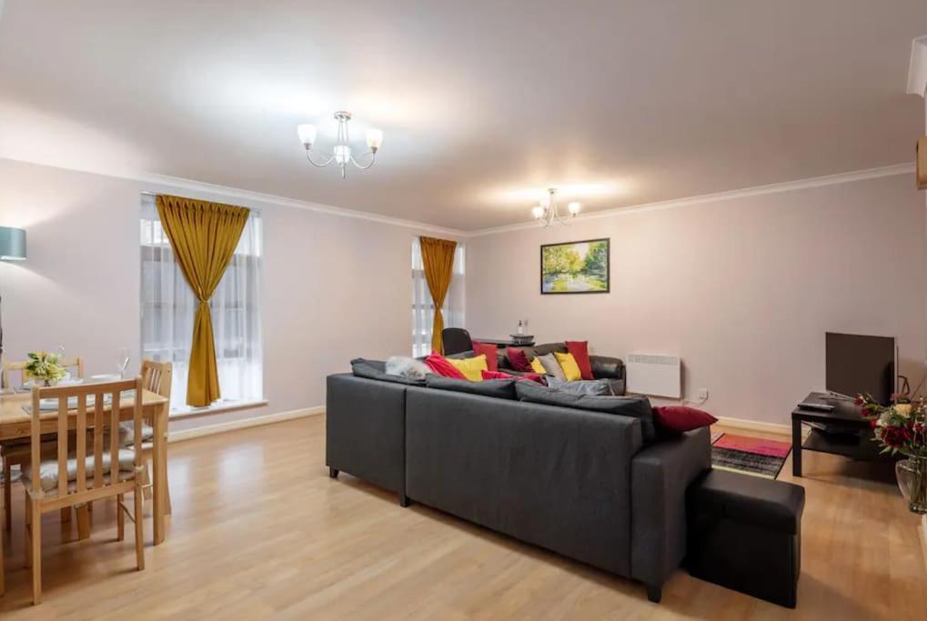 1 Bedroom Flat With Free Parking لندن المظهر الخارجي الصورة
